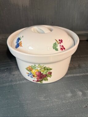 BIA Cordon Bleu  porcelain casserole dish